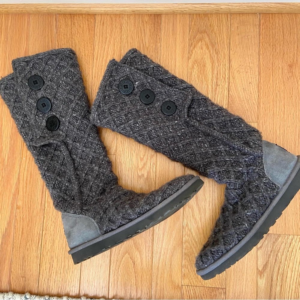 UGG Tall Fold Over Lattice Cardy Knit Button Boots Gray Women’s 8 Winter Warm